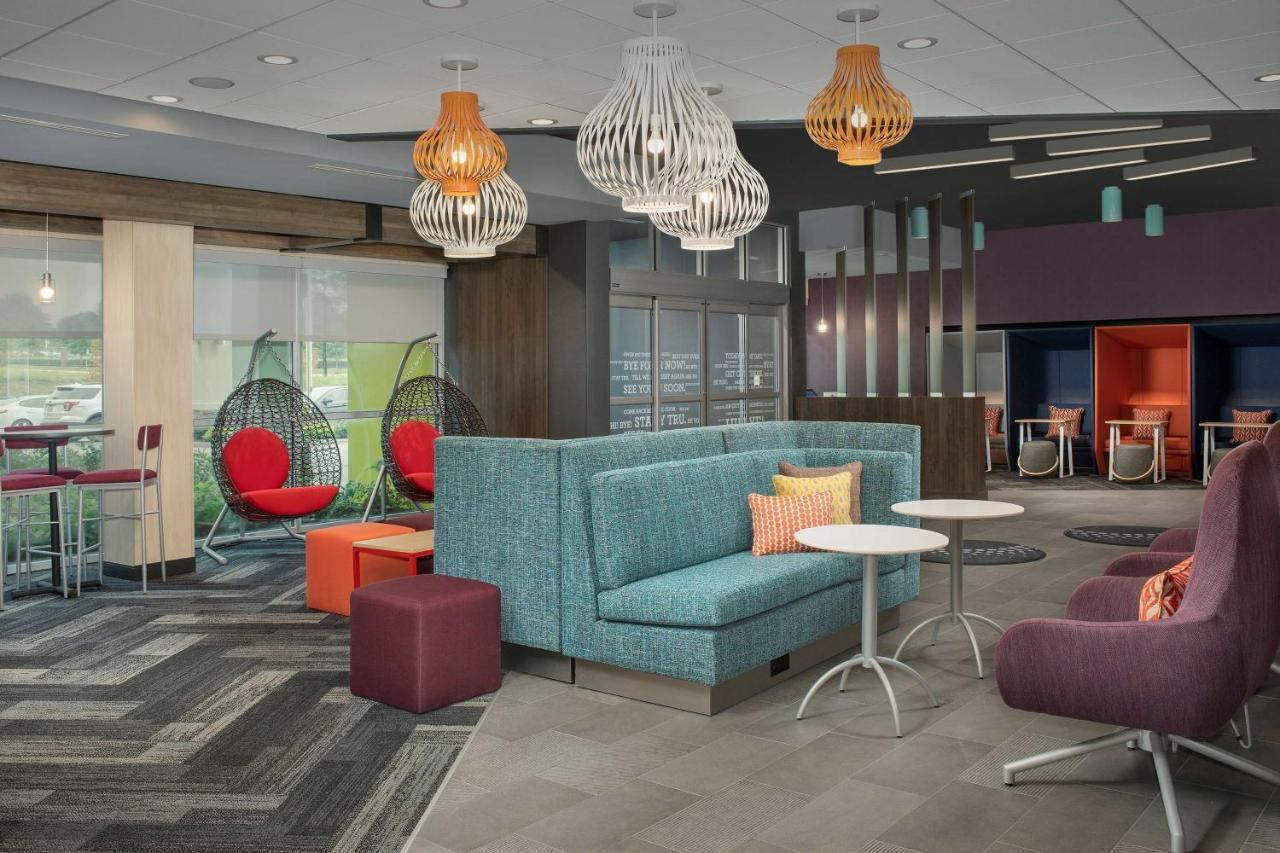 Tru By Hilton Charlotte Airport Lake Pointe Екстериор снимка